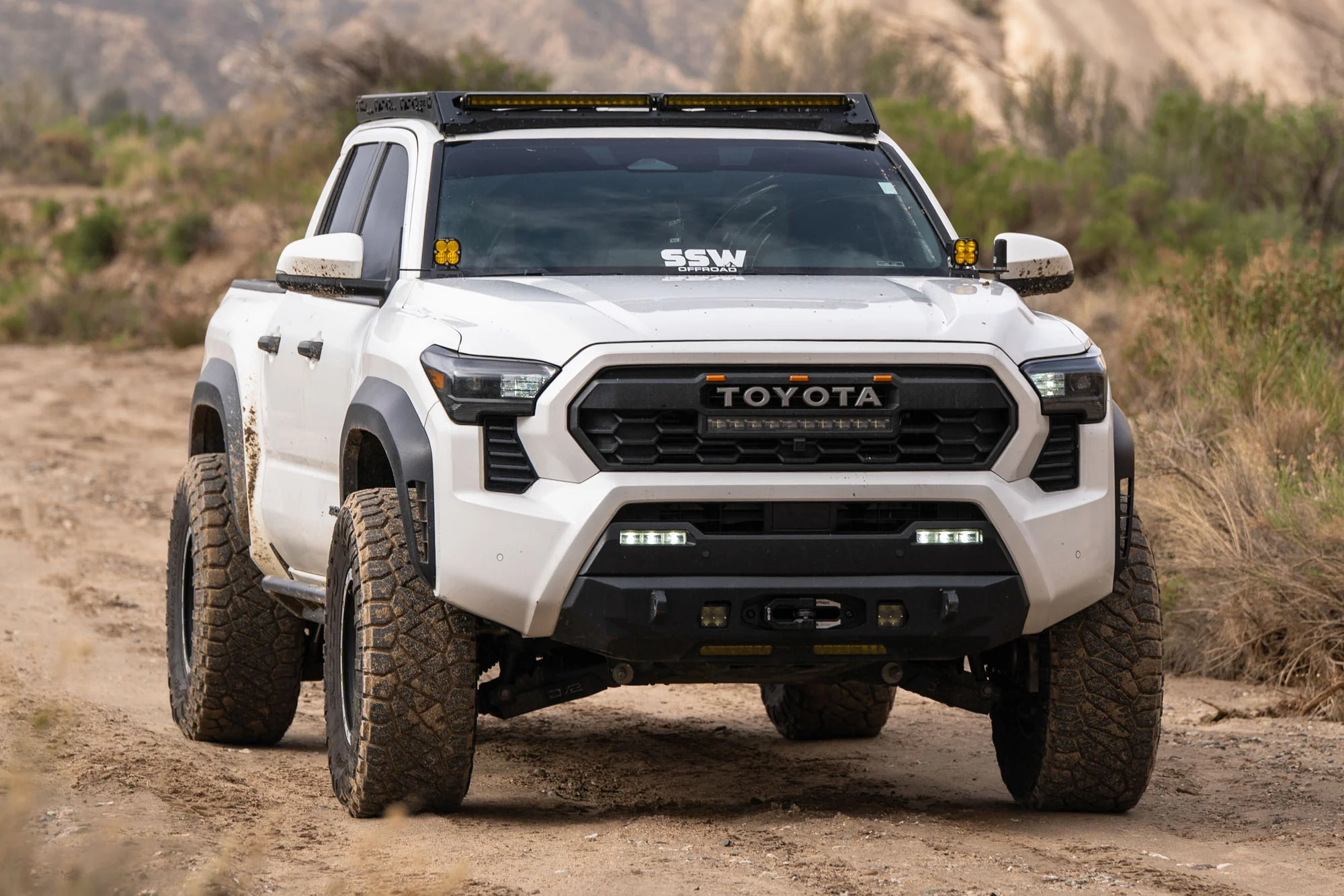 2024-2026 Toyota Tacoma Roof Rack Light Mount - Image 9